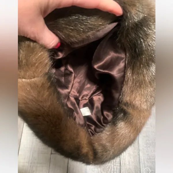 Vintage Classy Faux Fur Hat • Brown & Black • Chic Winter Statement - Image 3