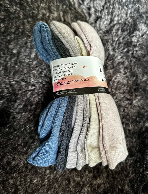 Ladies' Coolmax Essential Crew Socks - (5-pair) - Brand New - Image 4