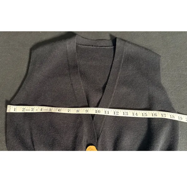 NWT Commense XS Black V Neck Gold Rose Button Cinched Waist Knit Sweater Vest - Image 11