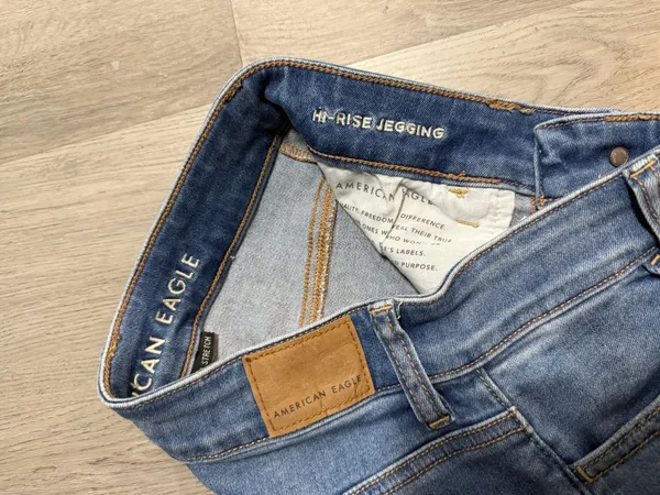 American eagle hi rise jegging jeans  - Image 4