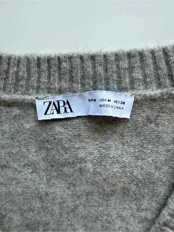 Zara Cropped Gray Cardigan size Medium - Image 5