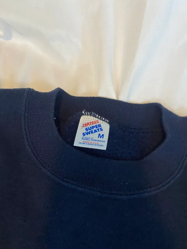 MOTTS navy blue crewneck - Image 8