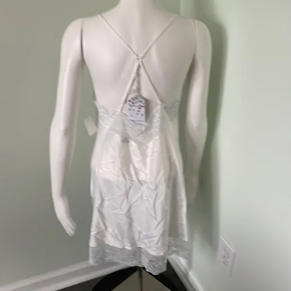 In Bloom By Jonquil Bridal Nightgown NEW - Image 6