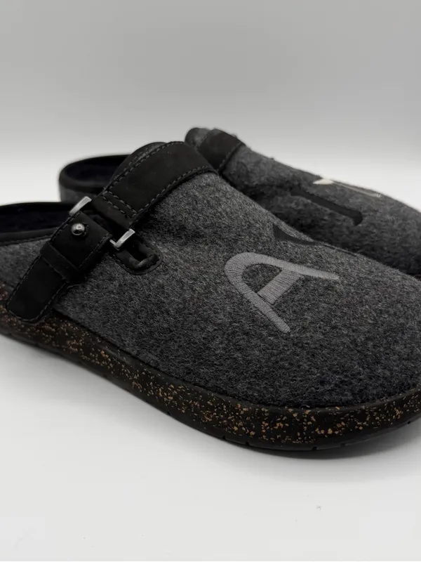 Earth Dream Aymii Wool Felt Clogs Women 8 Black Embroidered Buckle Mules - Image 2
