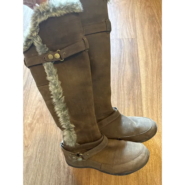 The North Face Brown Primaloft 200g Insulated Faux Fur Tall Boots‎ Womens 6 - Image 5