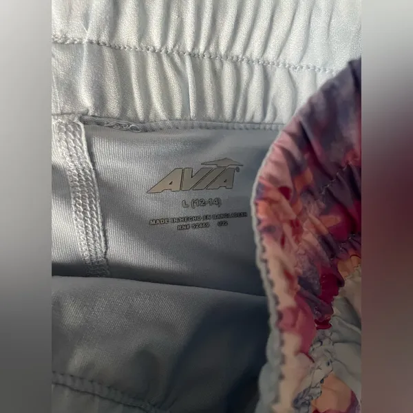 Avia Running Shorts Lined Moisture Wicking Zipper Pocket Drawstring Pastel NWOT - Image 7
