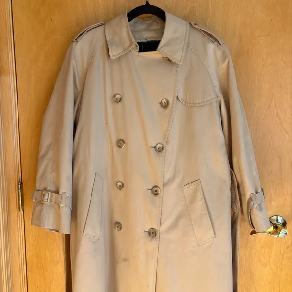 London Fog Classic Beige Double Breasted‎ Trench Coat Belted Size 14 1/2 - Image 2