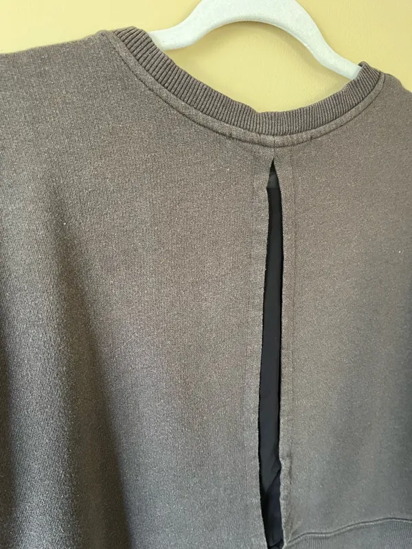 All Saints Short Sleeve Cropped Sweatshirt Shirt - Image 7