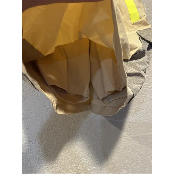 Lululemon Women's Detours Welcome Multi Pocket Cargo Skirt W Shorts NWT 2 - Image 3