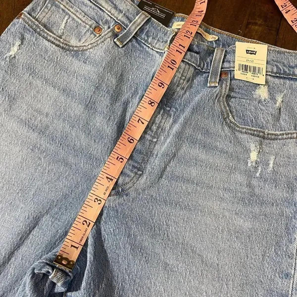 Levi’s Ribcage Straight Ankle Jeans - Image 8