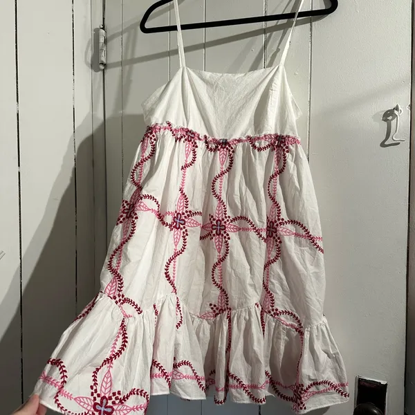 ANTHROPOLOGIE White and Pink EMBROIDERED Baby doll mini dress - Image 2