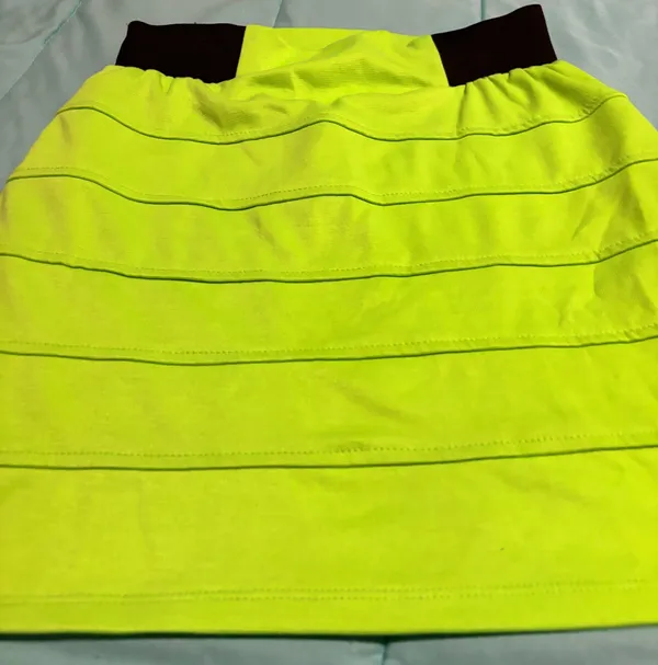Living Doll lime green/yellow mini skirt-S - Image 2