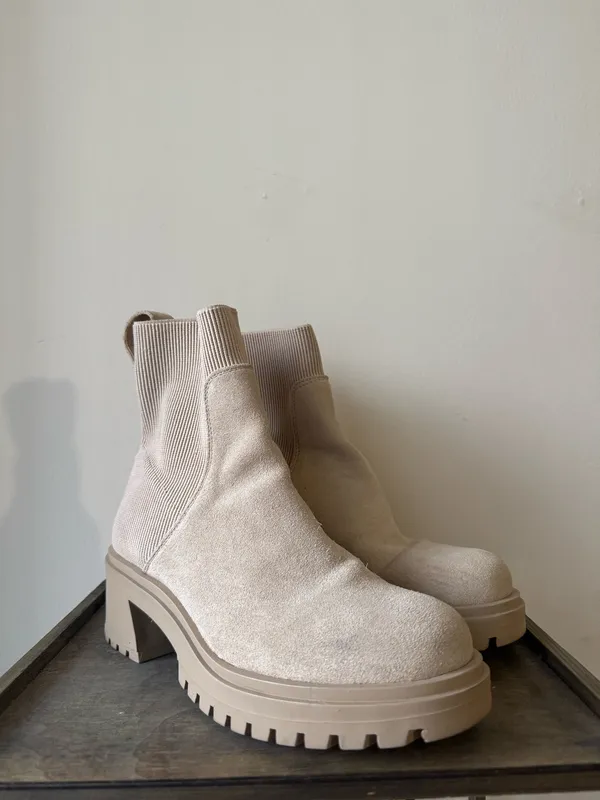 Steve Madden Platform Boots - Image 2