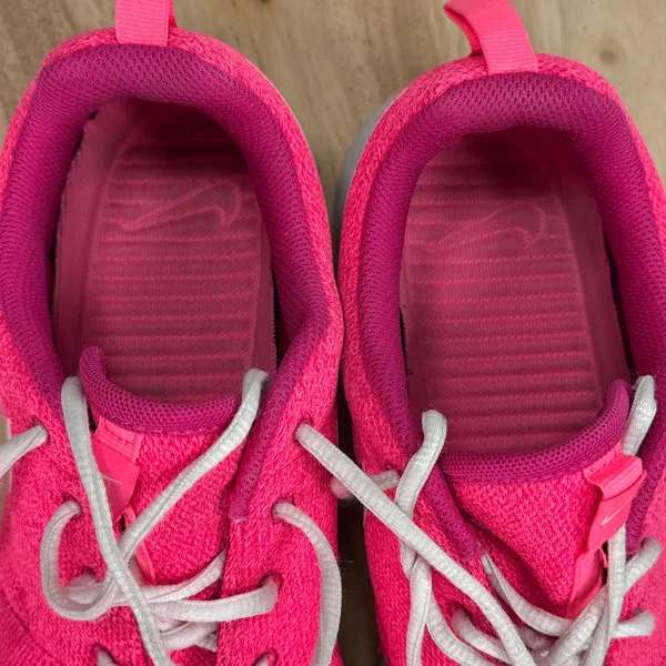 Nike Rosche One Athletic Running Shoes Sneakers Vibrant Pink White 11 844994-600 - Image 9