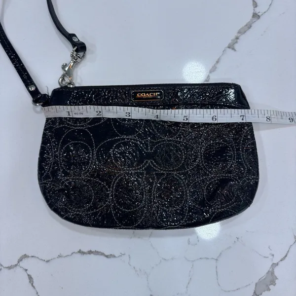 Coach Wristlet Signature Poppy “C” Black Patent Leather Zip - Image 3