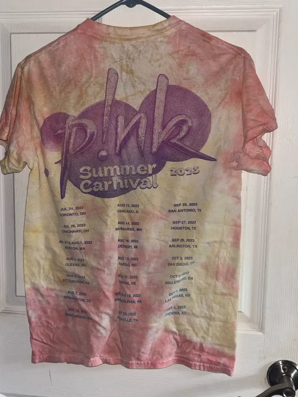Pink Summer Gildan Singer Carnival 2023 T-Shirt - Image 2