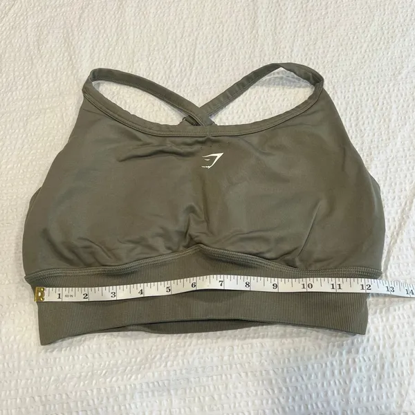 Gymshark olive green sports bra S/M double layer - Image 4