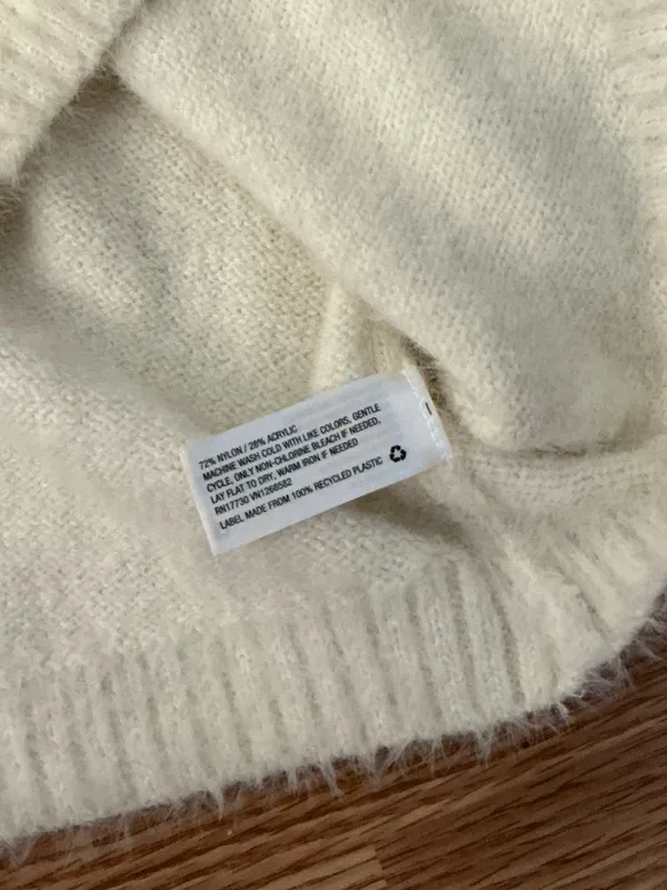 Wild Fable Cream Fuzzy V-Neck Button Sweater Size XS - Image 5