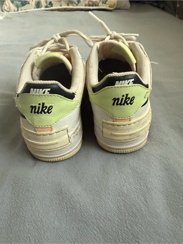 Nike Air Force Sneakers in Peach, Light Green & Off-White - Image 2