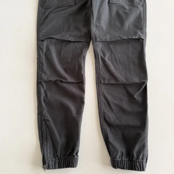 REI - Outdoors Hiking Pants with Zip Pockets and Ankles in Dark Charcoal Gray - Image 4