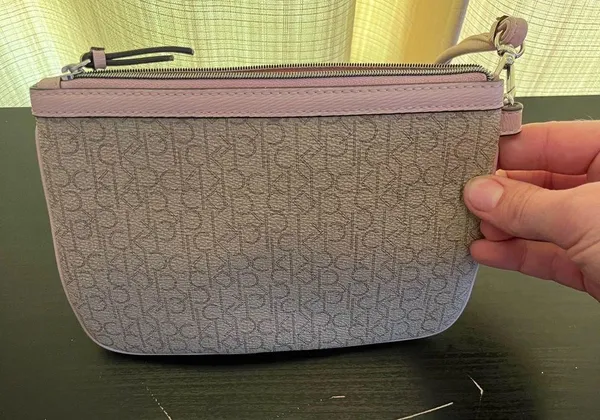 Calvin Klein wristlet purse - Image 3