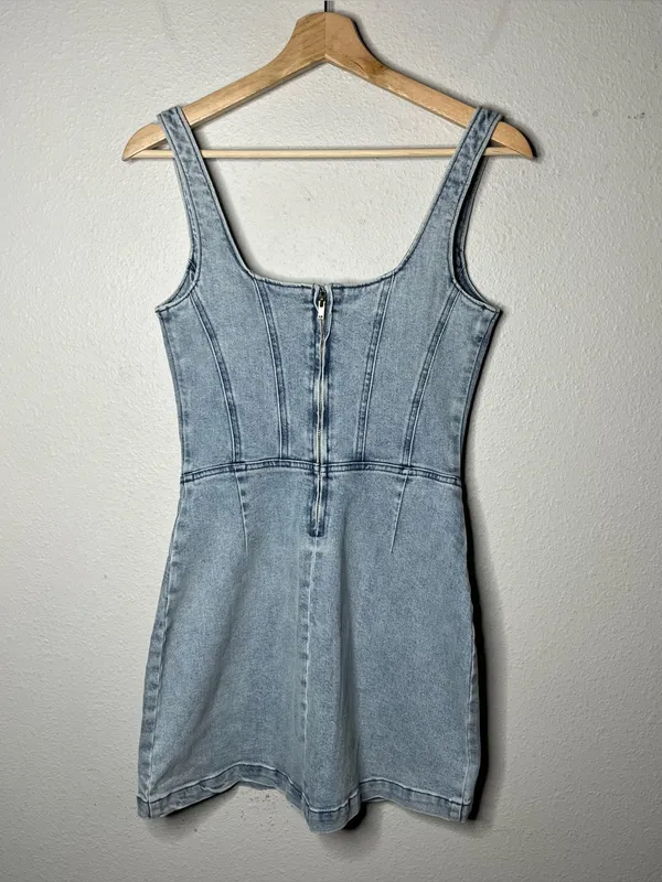 NEW Show Me Your Mumu Sleeveless Corset Denim Mini Dress in Misty Mornings - Image 4