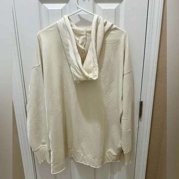AERIE long sleeve oversized hooded sweatshirt size Medium cream color 100% - Image 9