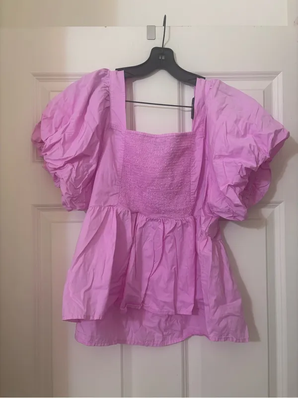 Old Navy Lavender Pink Puff-Sleeve Peplum Blouse - Image 3