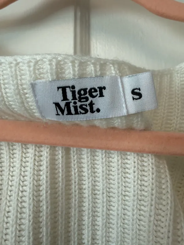 Tiger Mist Crop Sweater - Image 3