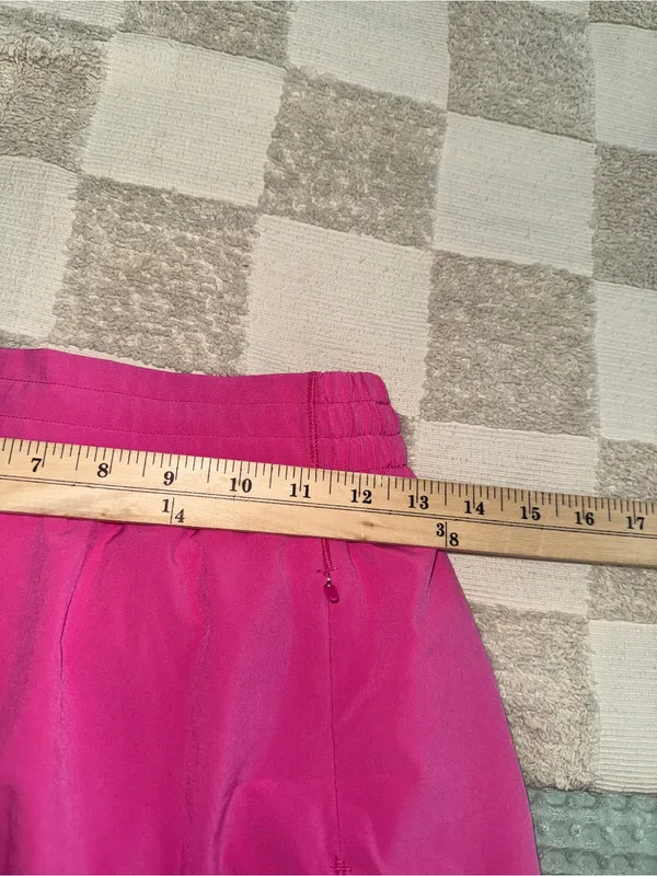 Lululemon‎ Hotty Hot High-Rise Skirt Sonic Pink size 4 - Image 2