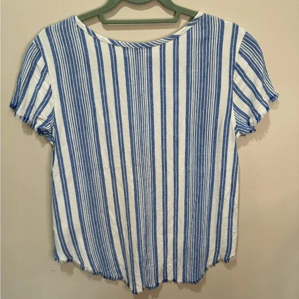 Cloth‎ & Stone Anthropologie Blue And White Striped Frayed Hem Top Sz S - Image 6