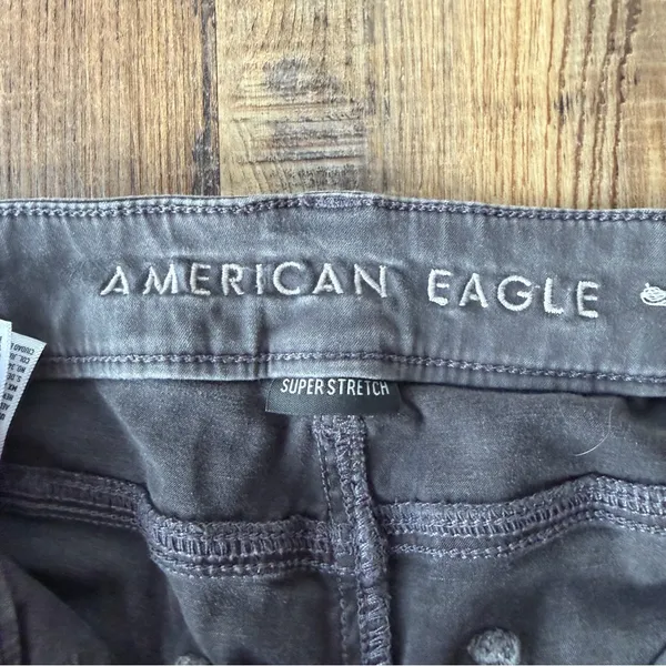 American Eagle Women’s Grey Low-Rise Cargo Jeggings Stretch Sz 8 Short - Image 7