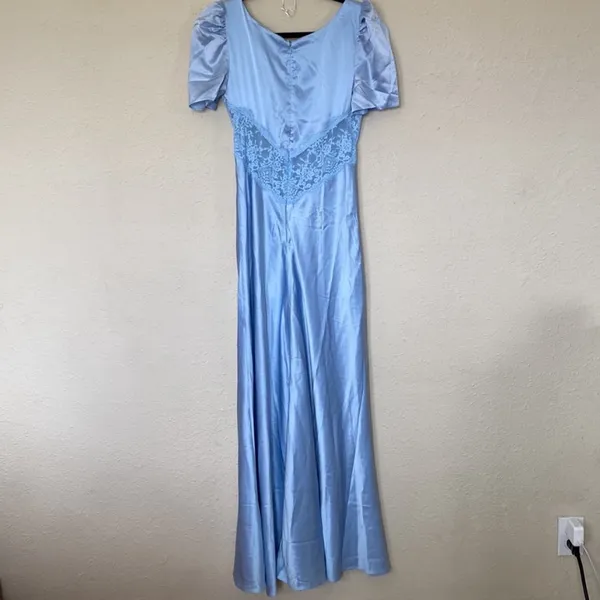 HOUSE OF CB 'Rafaela' Soft Blue Pure Silk & Lace Dress NWOT Size S A-C - Image 6