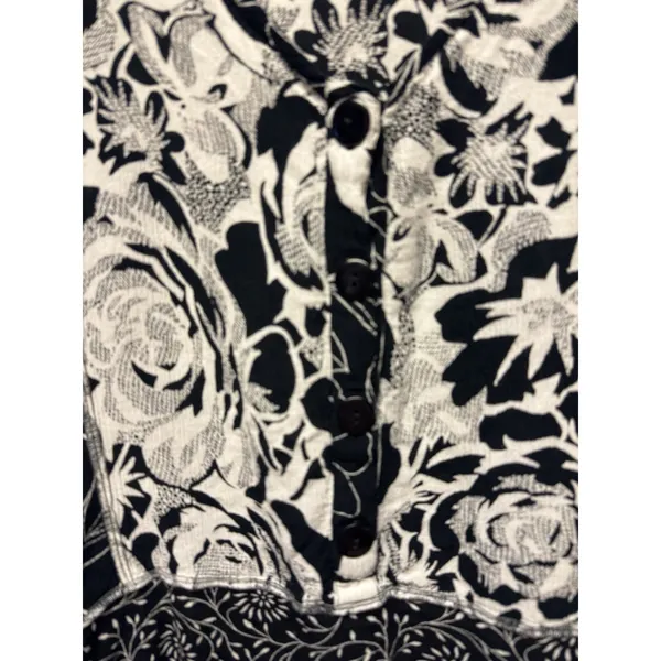Women Draper and Damons PXL Rayon Black Off White‎ Floral Button Pullover Blouse - Image 2