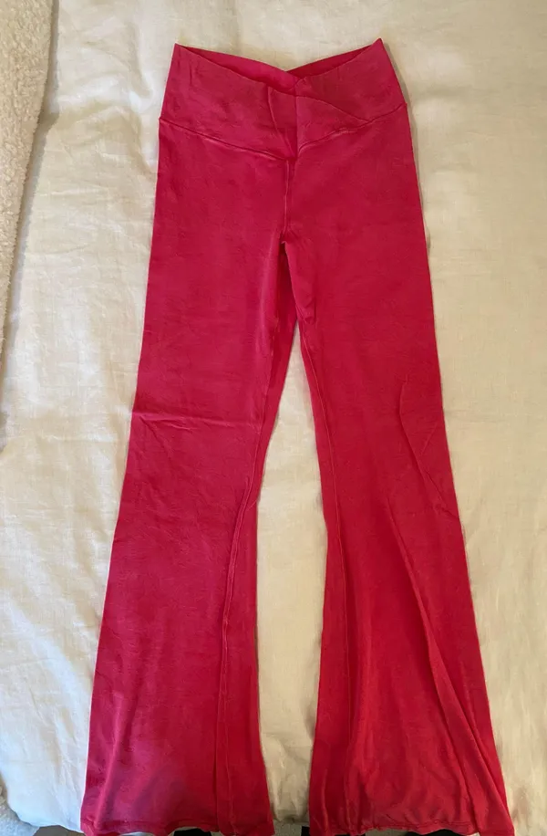 Aerie Hot Pink Crossover Flare Leggings - Image 2