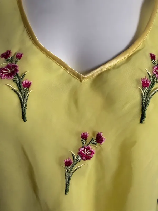 VTG Victoria's Secret Yellow Floral Embroidered V-Neck Camisole - Image 2