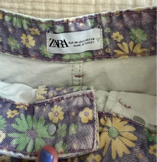 Zara shorts - Image 3