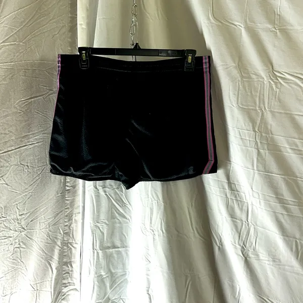 Nike Black Women's Shorts with Pink Accents - Image 2
