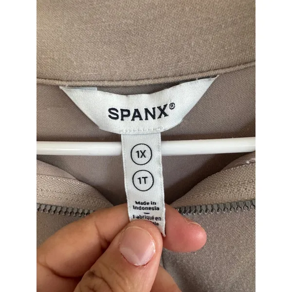 Spanx‎ beige Air Essentials zip pullover size 1x - Image 2