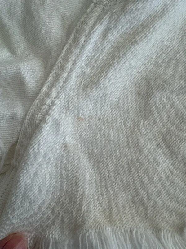 Abercrombie White Denim Shorts - Image 4