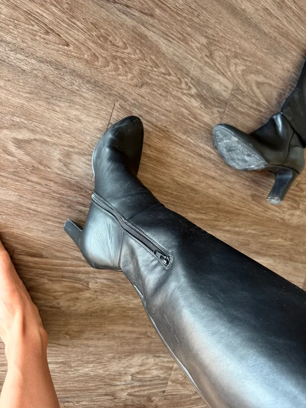 Dream Paris Black knee high boots - Image 4