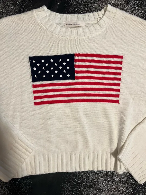 Moon & Maddison Womens large American Flag cropped boxy fit long sleeve sweater - Image 3