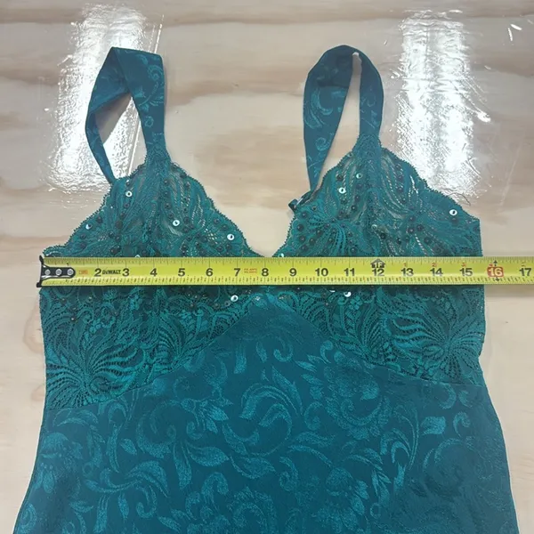 Vintage Victoria’s Secret Emerald Green Lace Sequin Midi Slip‎ Large - Image 11