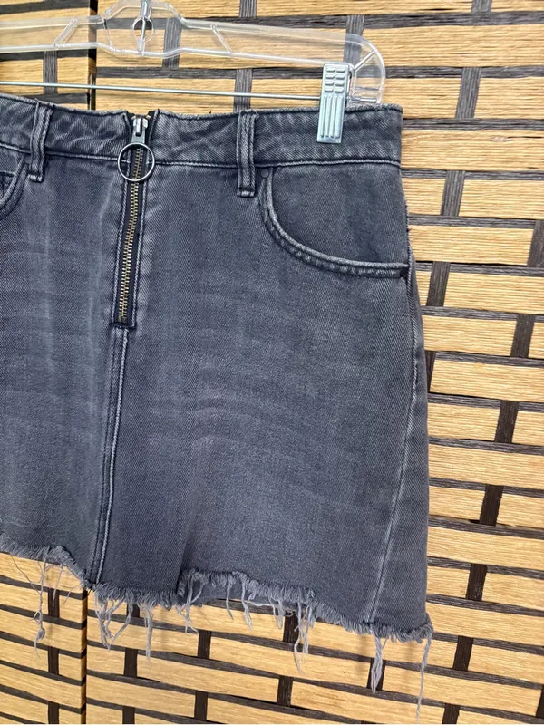 Pac Sun Black Denim Mini Skirt Size 26 - Image 3