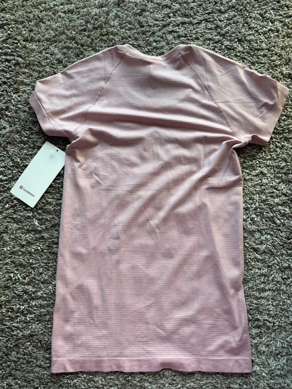 Lululemon Swiftly Short Sleeve - Image 4