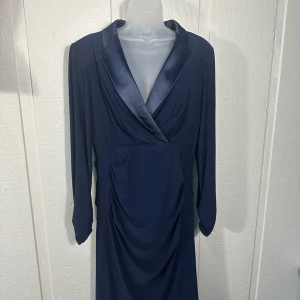 Adrianna Papell Women's Blue Dress Size… - Image 4