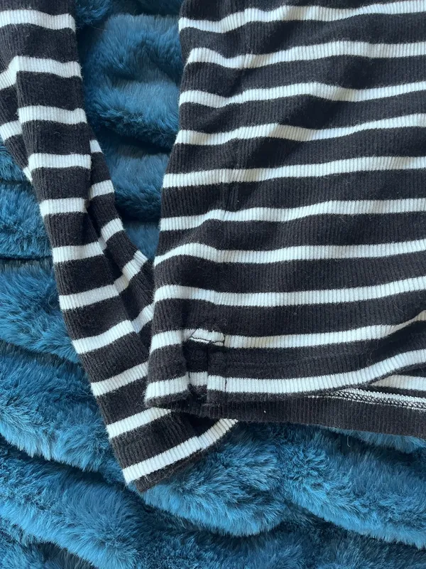 J.Crew Top Women’s Long Sleeve - Image 3