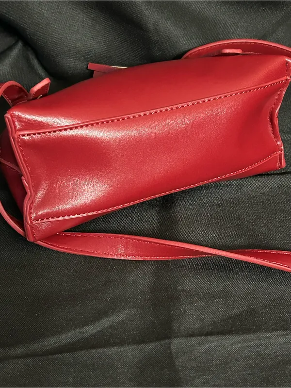 Forever 21 Women’s Red Crossbody Shoulder Tassel Bag - Image 7