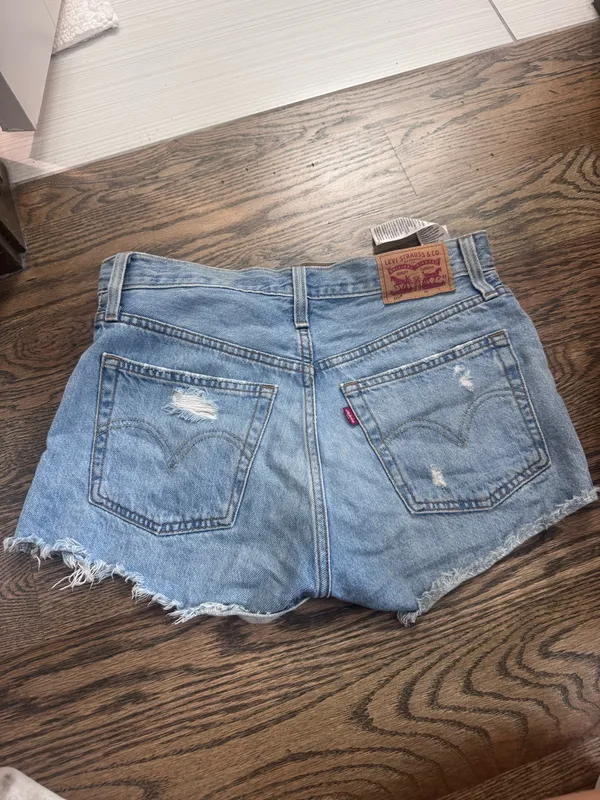 Levi’s 501 Shorts - Image 2