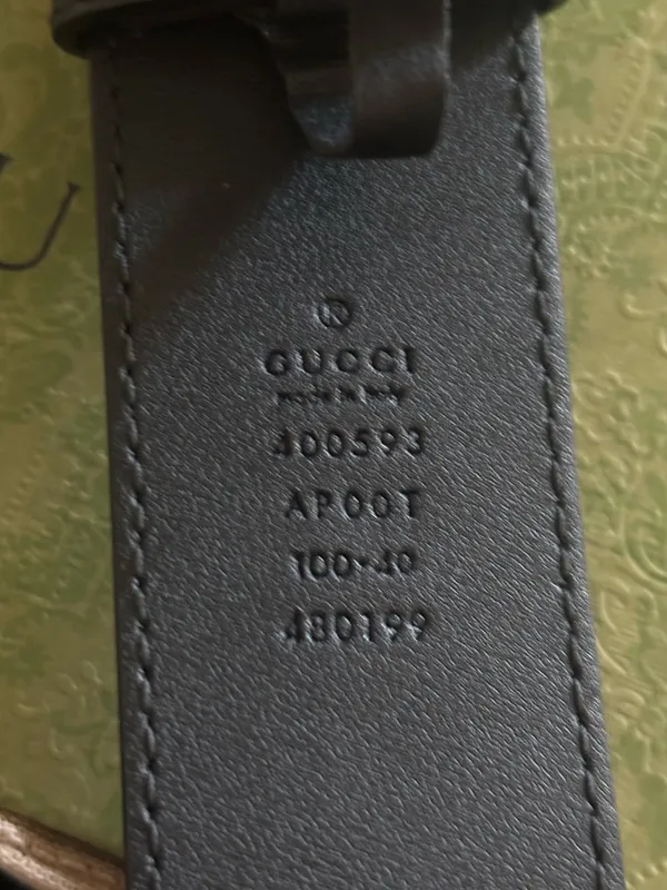 Gucci GG Marmont Belt Black Leather Gold Buckle, Authentic Used Once But Like New Made in Italy, Retail Price $590 Plus Taxes, Come With Box and Dust Bag Size 100/40 - Image 2